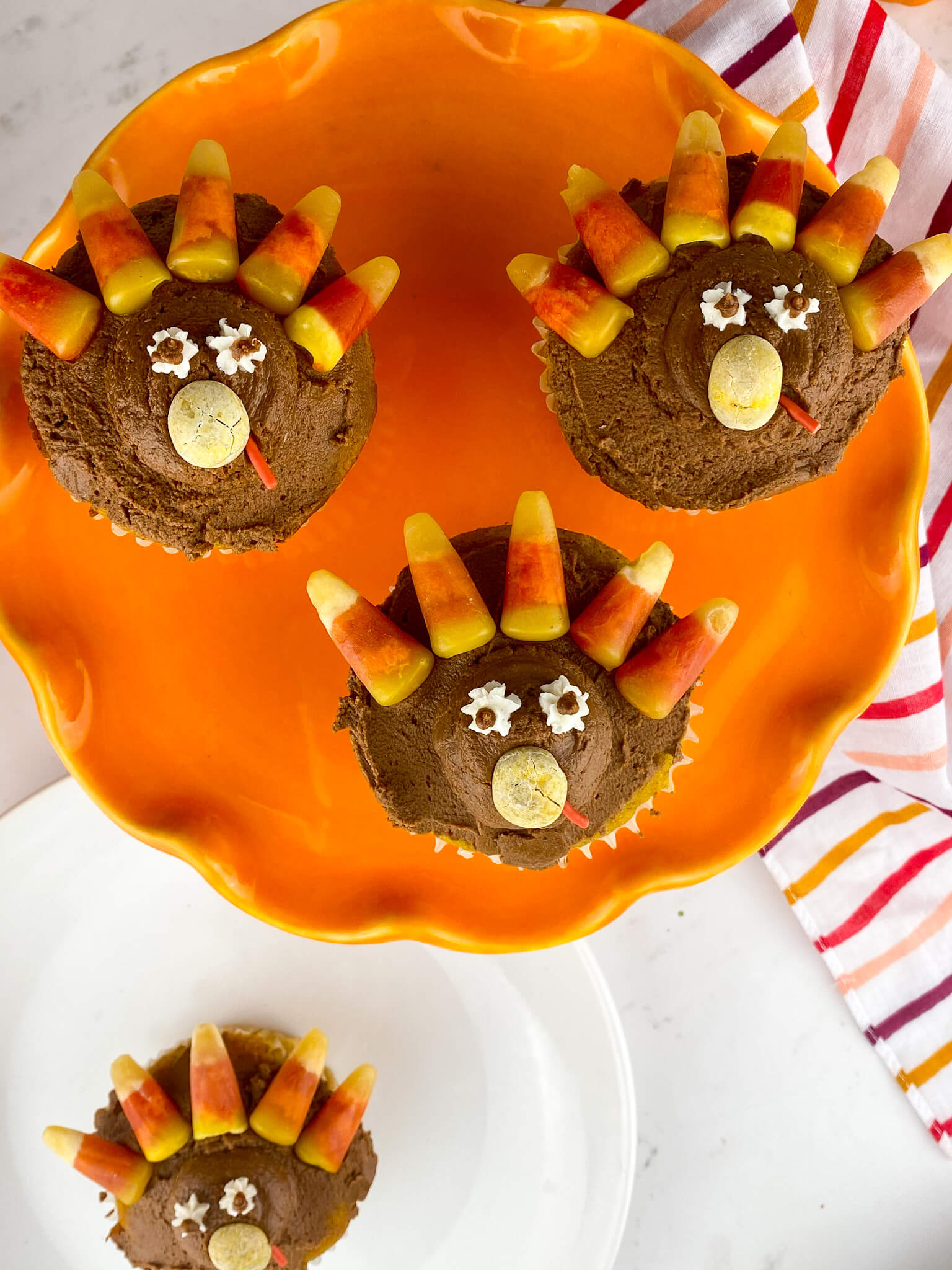 Kate's Safe & Sweet - Turkey Cupcakes Close